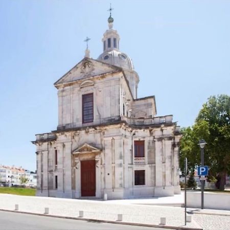 Appartamento Luxury Artistic Digital Nomad Getaway W/ Terrace Lisbona Esterno foto
