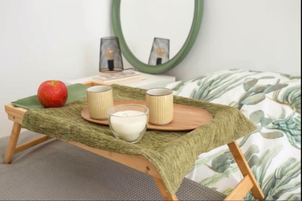 Appartamento Luxury Artistic Digital Nomad Getaway W/ Terrace Lisbona Esterno foto