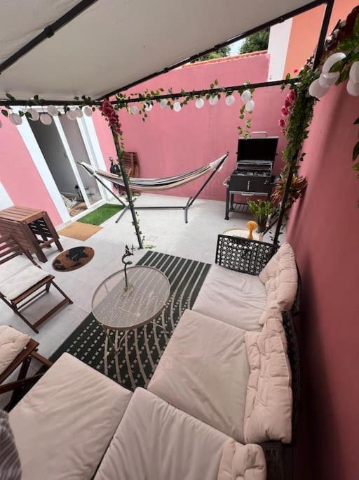 Appartamento Luxury Artistic Digital Nomad Getaway W/ Terrace Lisbona Esterno foto